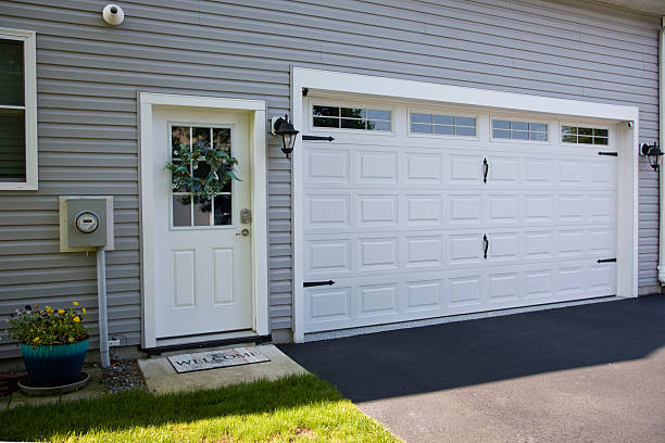 24/7 Emergency Garage Door Roller Replacement experts in Driggs, ID